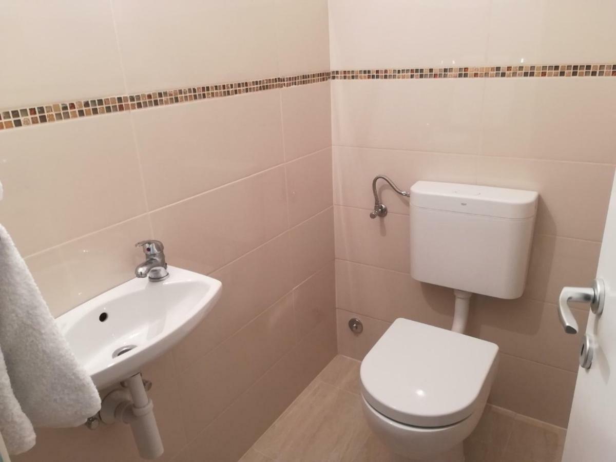 Apartman Tonika Pula Exterior photo